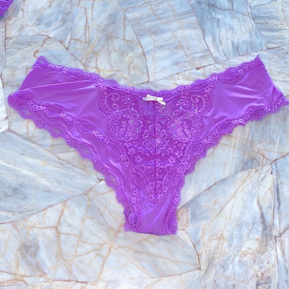 VS  Dream Angel Lilac Panty Medium Bikini‎